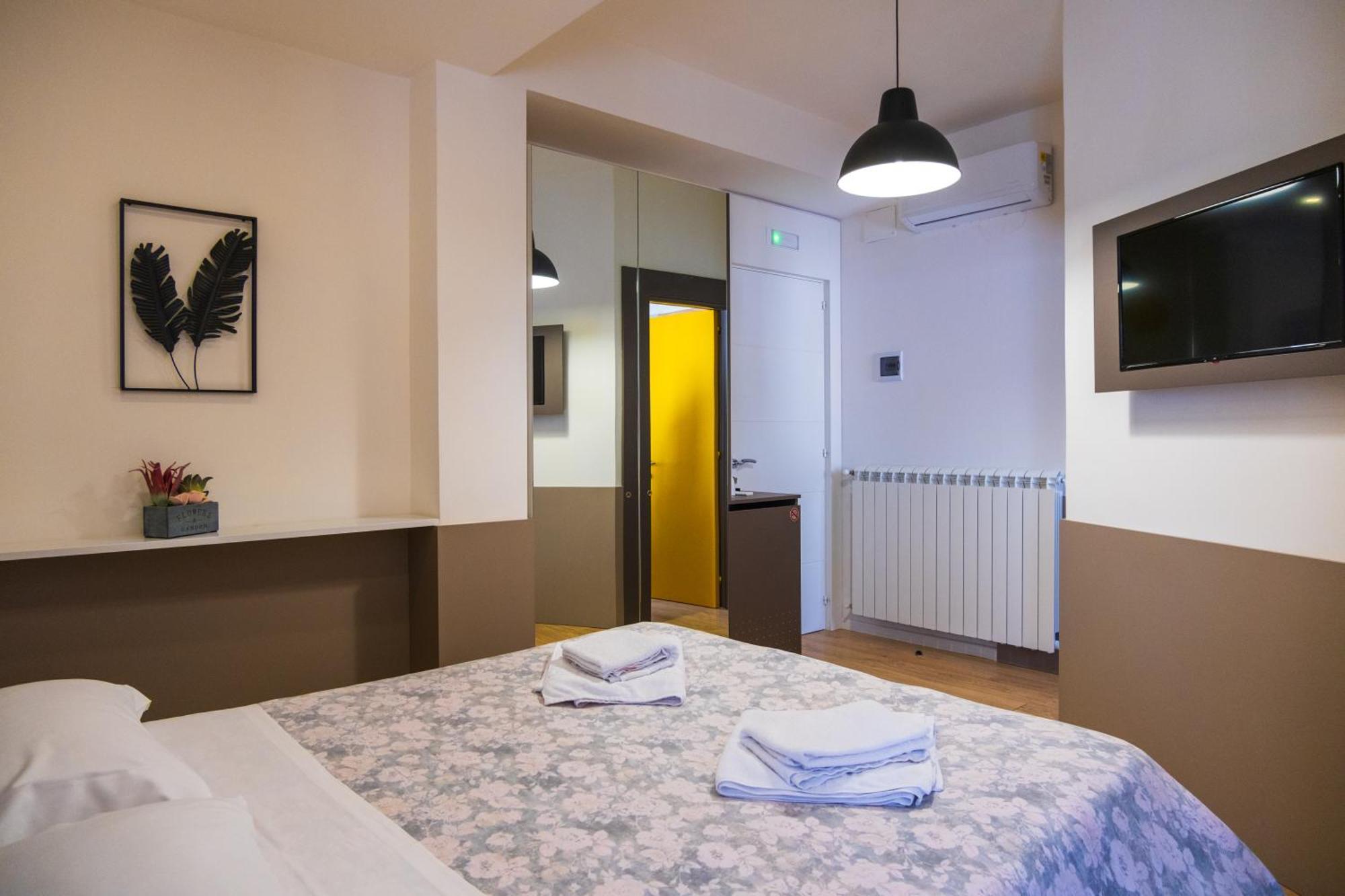 Avezzano 3E60 Hotel Exterior photo